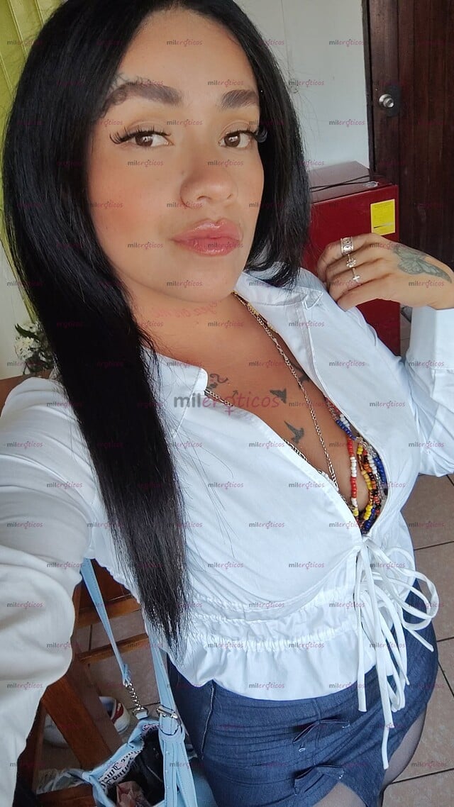 FOTOS DE SEXI TATUADA MUY CACHONDA Y COMPLACIENTE