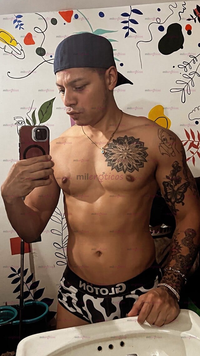 FOTOS DE CHICO FIT VERGA GRUESA TATUADO DISPONIBLE EN TU CIUDAD