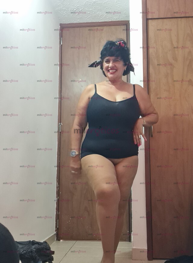 FOTOS DE EXPLOSIVA MILF FETICHES VIRTUALES Y CONTENIDO