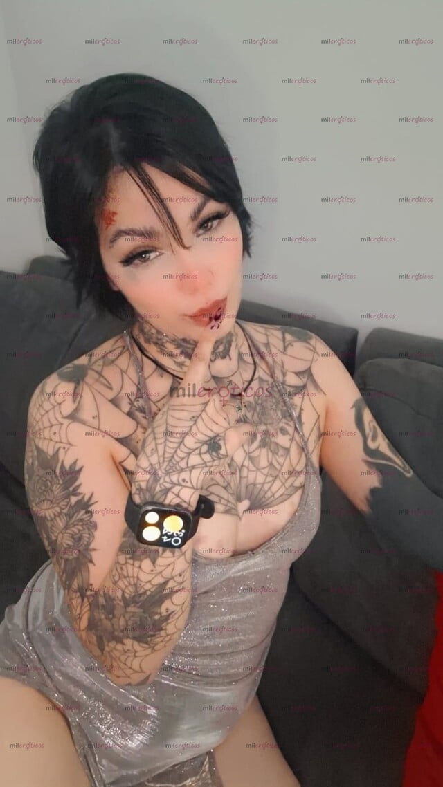 FOTOS DE LA NOVIA GOTICA CULONA PERFECTA Y TATUADA