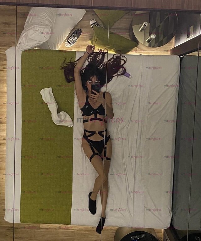 FOTOS DE SOFÍA CHICA TRANS, NIÑA BIEN, PUTONA Y COMPLACIENTE