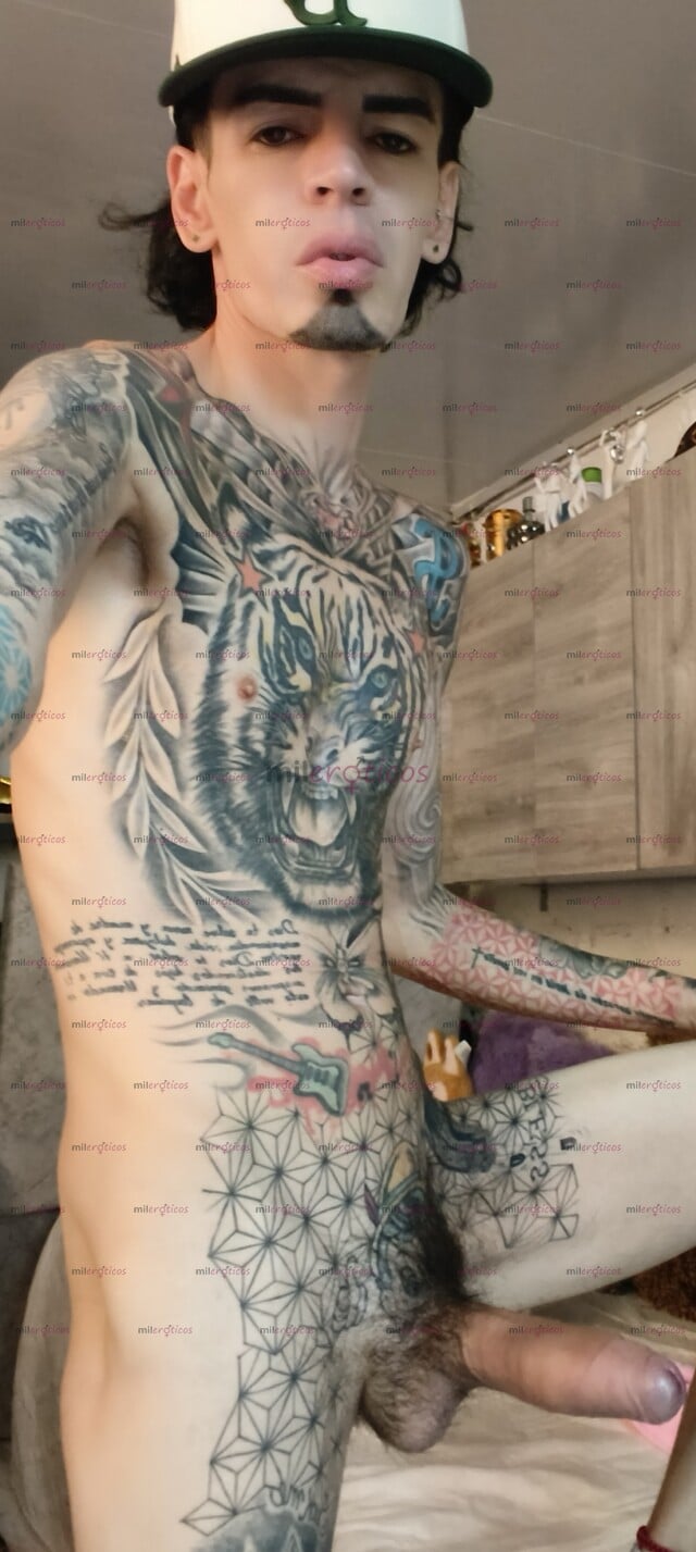 FOTOS DE FLACO BLANCO TATUADO VERGON ACTIVO MORBOSO