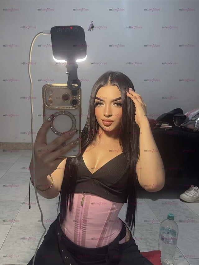 FOTOS DE FLACA PETIT MUY TOP EXCLUSIVA DE CUERPO ESBELTO Y ROSTRO PERFECTO 24 7