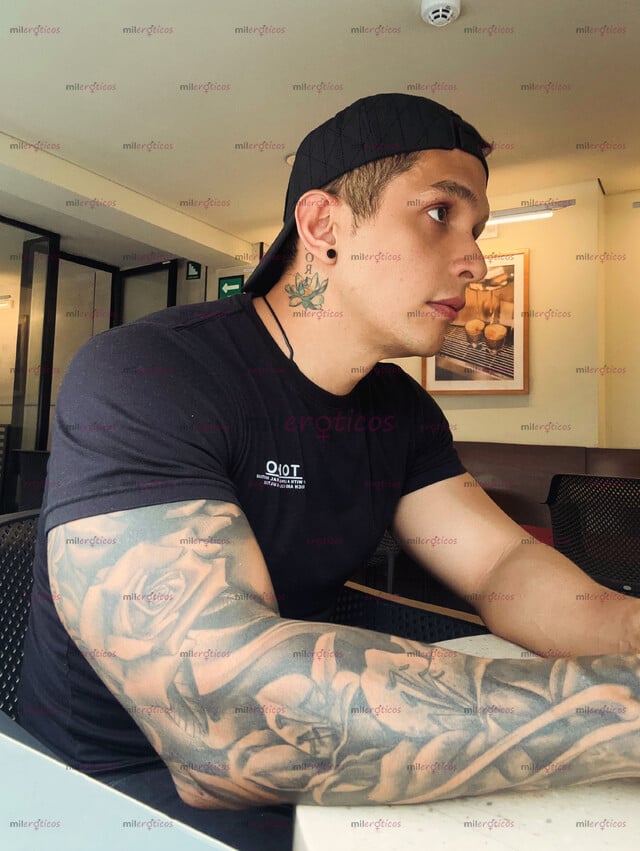 FOTOS DE VARON VENEZOLANO ALBAÑIL MUSCULOSO 100% REAL