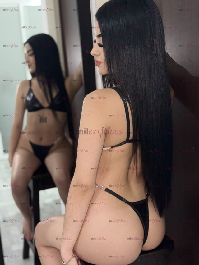 FOTOS DE FLACA PETIT MUY TOP EXCLUSIVA DE CUERPO ESBELTO Y ROSTRO PERFECTO 24 7