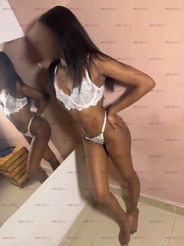 FOTOS DE SHARITH LINDA Y HERMOSA MUJER UNIVERSITARIA 20 AÑOS JOVEN Y FLACA SEXY CALIENTE