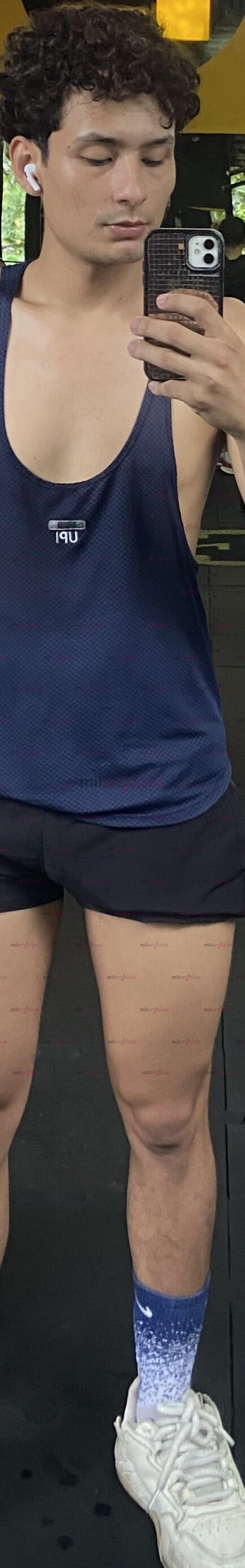 FOTOS DE PASIVO DE LUJO, DELGADO NALGÓN ASEADO Y AGUANTADOR.