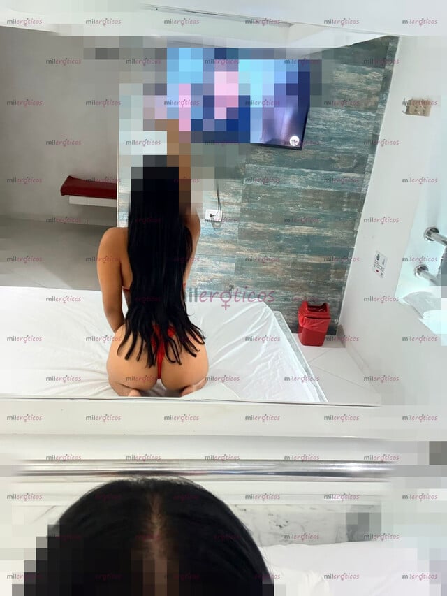 FOTOS DE MELANY TU FLAQUITA MORENA SEXY COMPLACIENTE