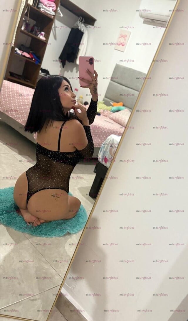 FOTOS DE MILU COLOMBIANA CALIENTICA PARA TI... CON LAS TETAS MAS RICAS PARA QUE DISFRUTES