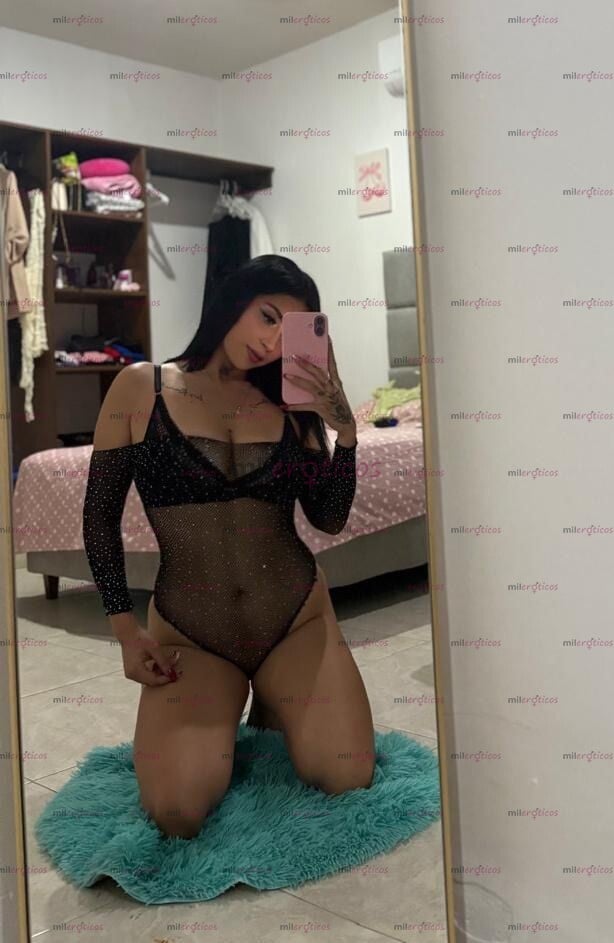 FOTOS DE MILU COLOMBIANA CALIENTICA PARA TI... CON LAS TETAS MAS RICAS PARA QUE DISFRUTES