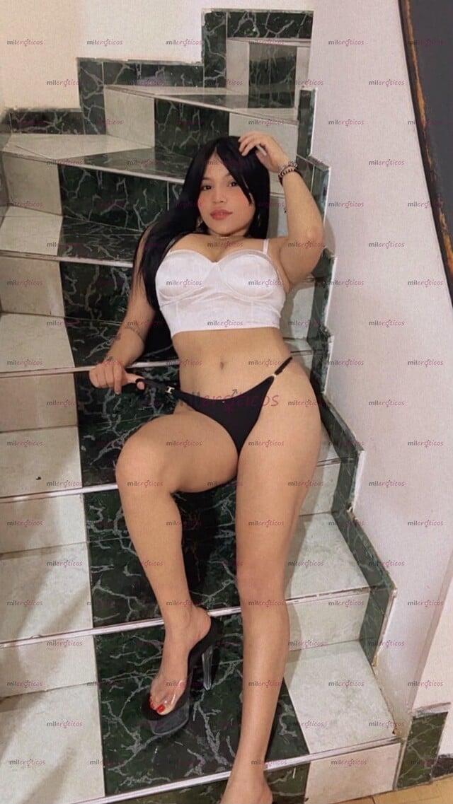 FOTOS DE SOY UNA PEQUEÑA ARDIENTE Y PELIGROSA, LISTA PARA CUMPLIR TUS DESEOS .