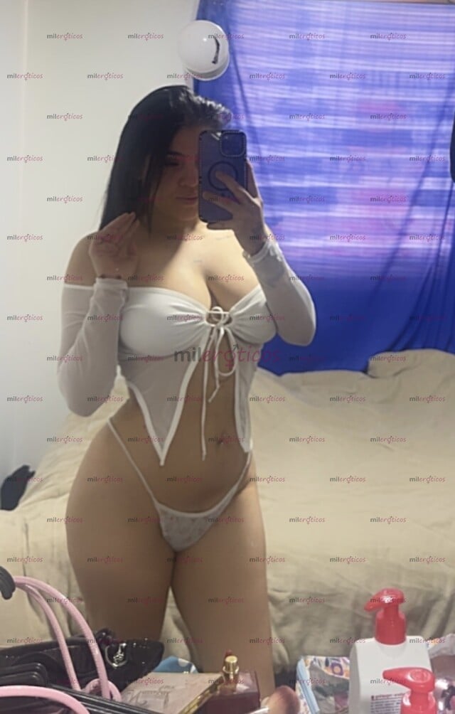 FOTOS DE PELINEGRA PRECIOSA DISPUESTA A PASAR UNA NOCHE DE LOCURA CONTIGO