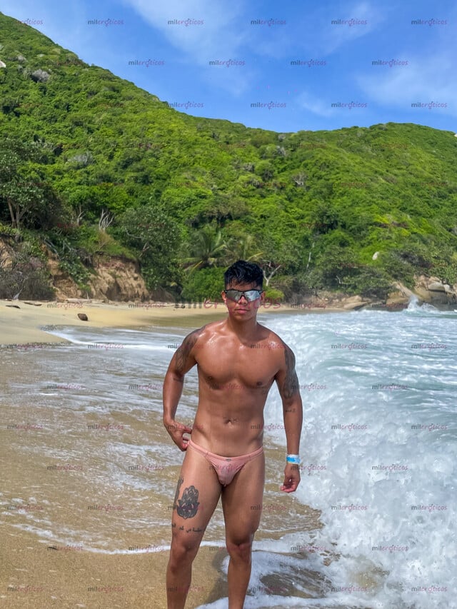 FOTOS DE MASAJISTA. MODELO, BUEN FÍSICO MUY CALIENTE Y RESERVADO