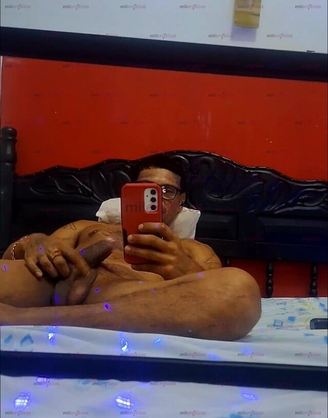 FOTOS DE LIL.DADDY CHAKAL ROMPE CULOS DE PASO POR TU CIUDAD CON 18 CM DE VERGA .