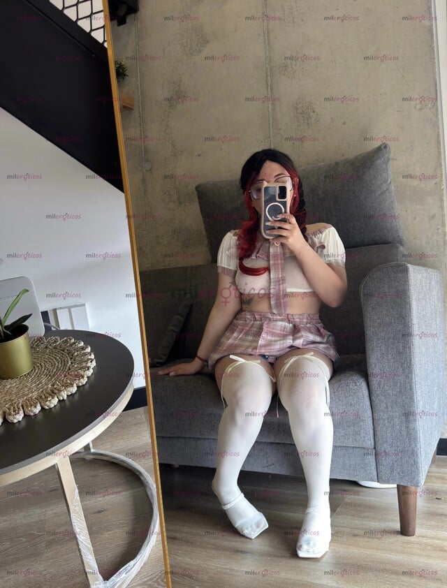 FOTOS DE CHICA JOVENCITA CON LINDO ROSTRO Y COSITA APREDATA PARA TI.