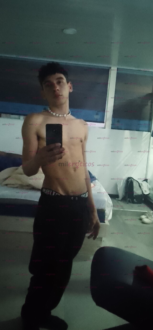 FOTOS DE ACT PAQUETE GRANDE MORBOSO. 23 AÑOS NUEVO POR EL LUGAR
