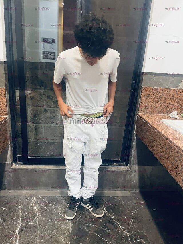 FOTOS DE TU VERGON FAVORITO TE ESTÁ ESPERANDO BIEN CALIENTE