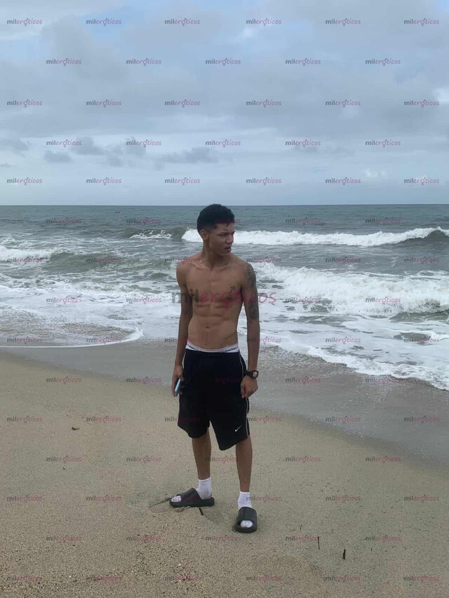 FOTOS DE POLLO VERGON 23CM ARRECHO ME GUSTAN PERO BIEN PERRITAS QUE LES GUSTEN LOS MACHOS