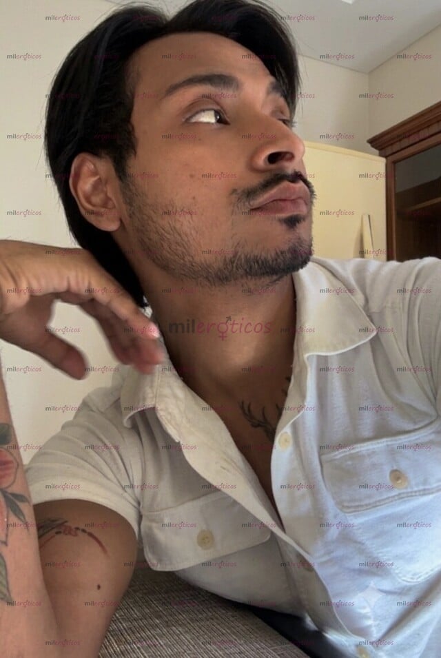 FOTOS DE JOVEN INTERACTIVO Y COMPLACIENTE DISPUESTO A CUMPLIR TUS FANTASÍAS