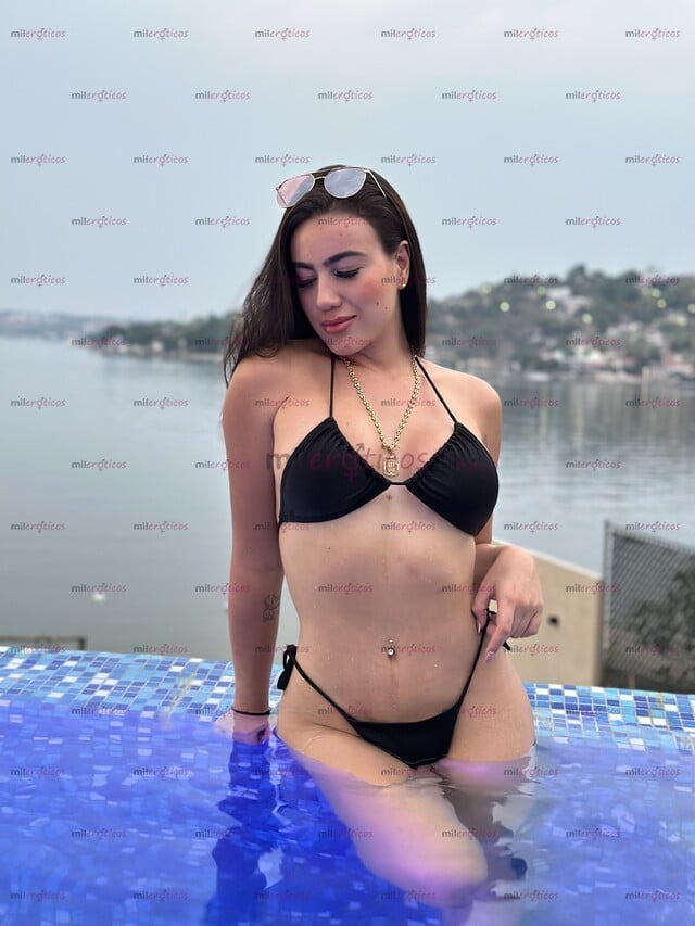 FOTOS DE SOY ASHLEY COLOMBIANA MUY CACHONDA Y CON GANAS DE PASARLA MUY DELICIOSO