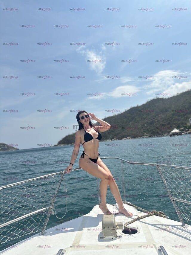 FOTOS DE SOY ASHLEY COLOMBIANA MUY CACHONDA Y CON GANAS DE PASARLA MUY DELICIOSO