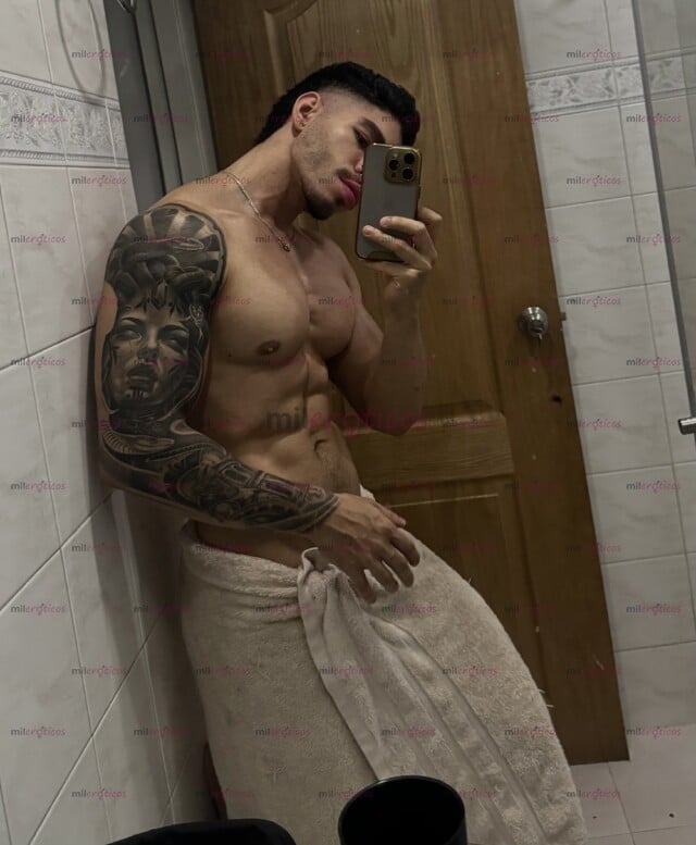 FOTOS DE MODELO COLOMBIANO FITNESS VERSÁTIL MUY CALIENTE!!!!!!