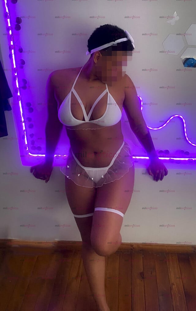 FOTOS DE DIABLITA COLOR CANELA DISPUESTA A COMPLACERTE
