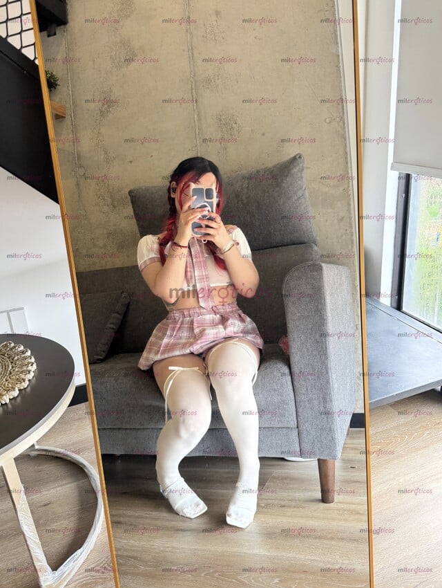 FOTOS DE CHICA JOVENCITA CON LINDO ROSTRO Y COSITA APREDATA PARA TI.