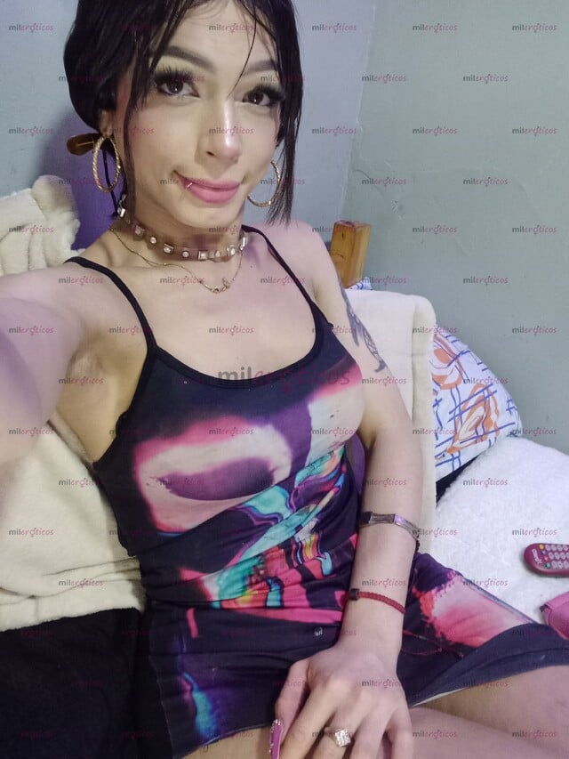 FOTOS DE CHICA SUMISA Y SUPER PERVERSA Y JUGUETONA CON UN CINTURA MUY DESEOSA