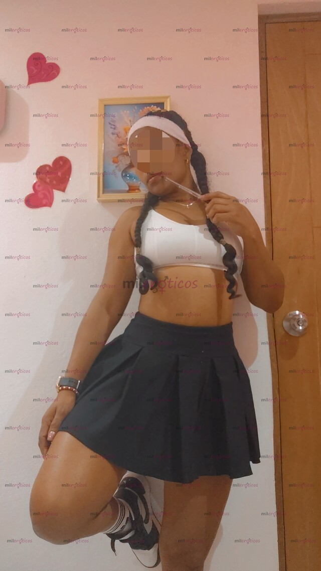 FOTOS DE MORENA ARDIENTE CON GRAN CULO SOLO VIRTUAL