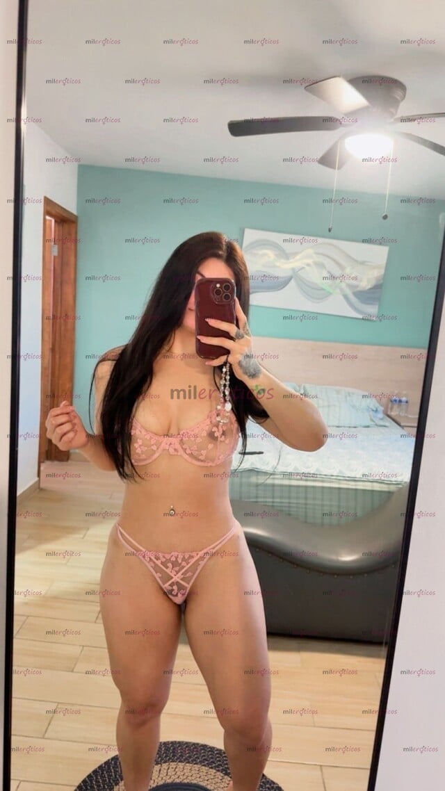 FOTOS DE PAULINA CON UN CUERPO ESCULTURAL Y UNA CARITA DE ÁNGEL