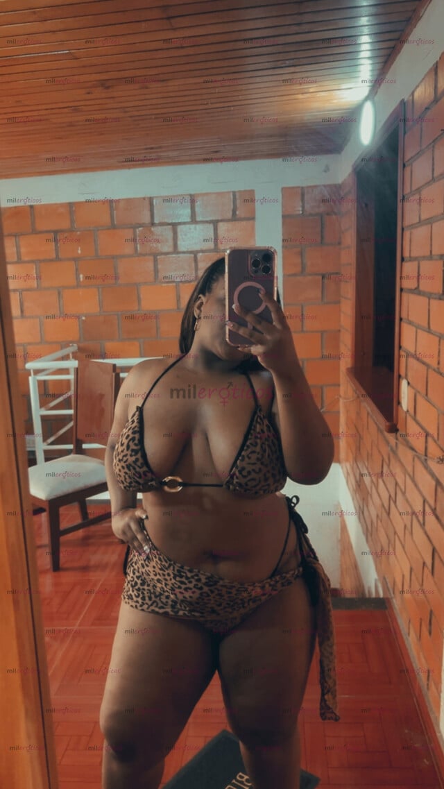 FOTOS DE MORENA ARDIENTE GANOSA TETAS GRANDES CULO GRANDE ADICTA AL SEXO