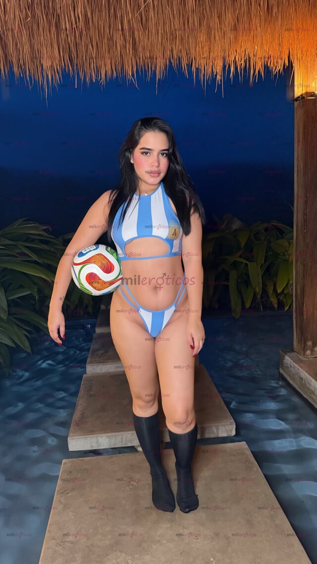 FOTOS DE SOFÍA JUGUETONA ARRECHA TODA UNA DIABLITA EN LA CAMA SOLO DOMICILIOS