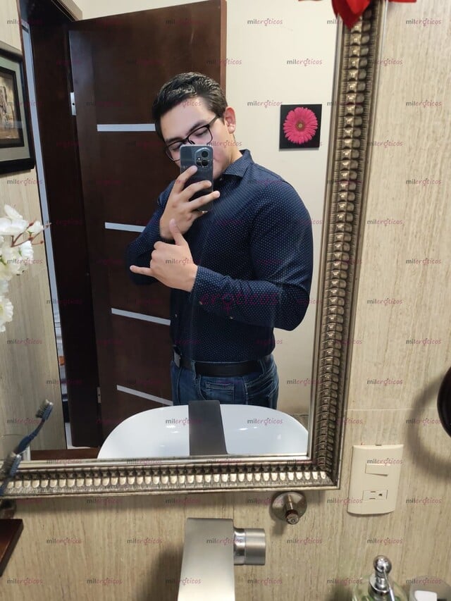 FOTOS DE JOVEN INTERESADO EN BUSCAR MUJERES QUE OCUPEN COMPAÑIA, TE LA PASARÁS BIEN.