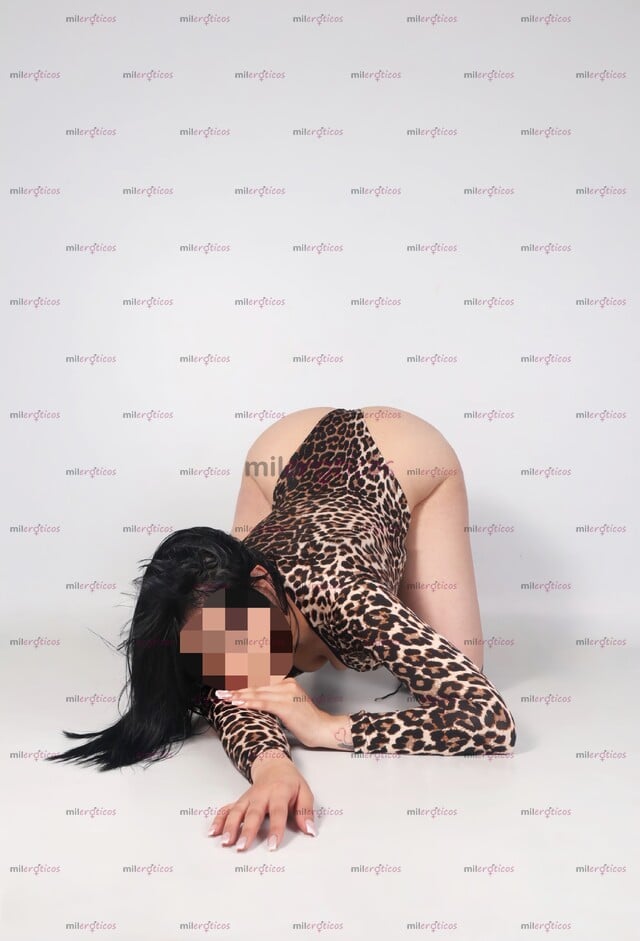 FOTOS DE NENA ARDIENTE MUY SENSUAL EN BUSCA DE MUCHO SEXO