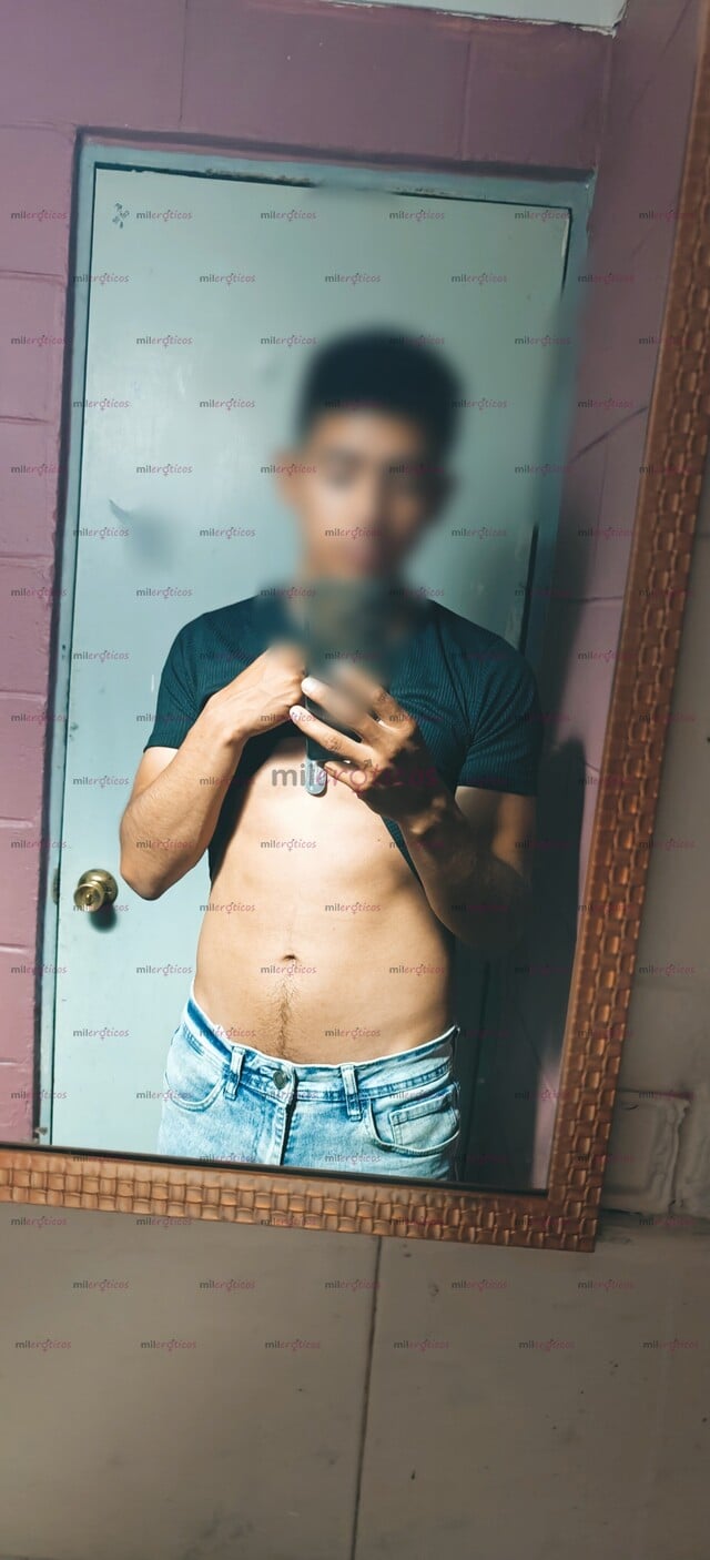 FOTOS DE EX MILITAR MORENO MARCADO Y MUY CALIENTE