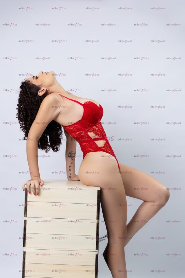 FOTOS DE DE REGRESO EN TU CIUDAD ALINA CUBANA ARDIENTE MUY CALIENTE Y MUY APASIONADA