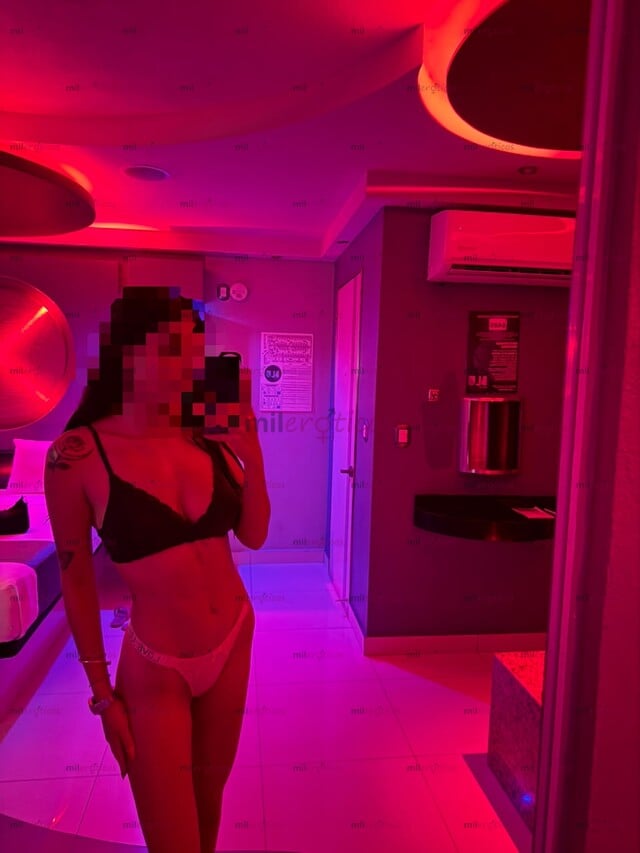 FOTOS DE RECIÉN LLEGADA A PV LA CHICA DE TUS SUEÑOS, LLÁMAME