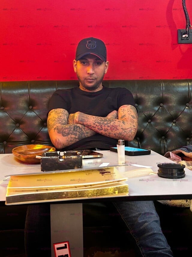 FOTOS DE MORENAZO RENCIEN LLEGADO DEPUES DE UNA GIRA INTERNACIONAL MAX