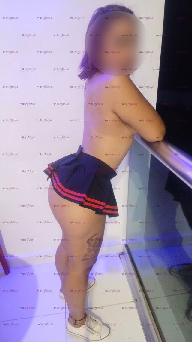 FOTOS DE CHAPARRITA RISUEÑA MUY COGELONA Y CACHONDA ME ENCANTA COMPLACERTE EN TODO PAPITO