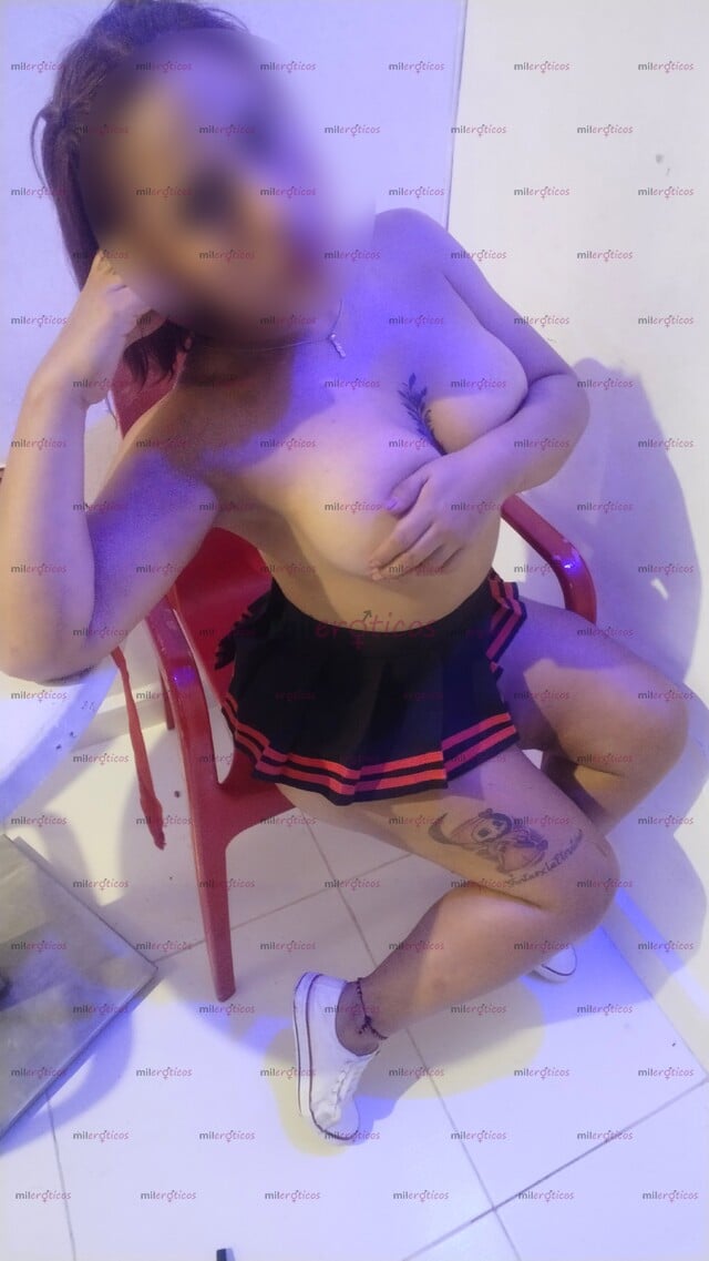FOTOS DE CHAPARRITA RISUEÑA MUY COGELONA Y CACHONDA ME ENCANTA COMPLACERTE EN TODO PAPITO