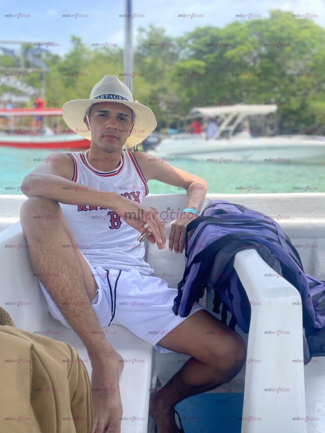 FOTOS DE HOLA SOY EDUARDO NUEVO ACA DISPUESTO A CUMPLIR TUS FANTASÍAS