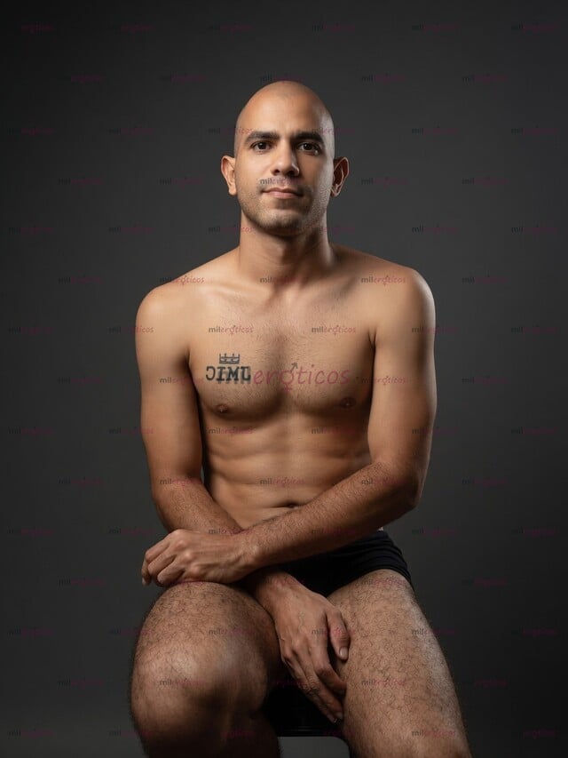 FOTOS DE CABALLERO ATENTO, EDUCADO Y DISCRETO. DISFRUTO DE UNA BUENA COMPAÑÍA.