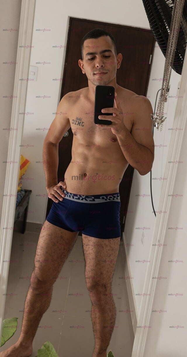 FOTOS DE CABALLERO ATENTO, EDUCADO Y DISCRETO. DISFRUTO DE UNA BUENA COMPAÑÍA.
