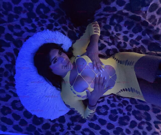FOTOS DE DIOSA TRANS CARÁCTER, ELEGANCIA Y DOMINIO PARA CABALLEROS ATREVIDOS