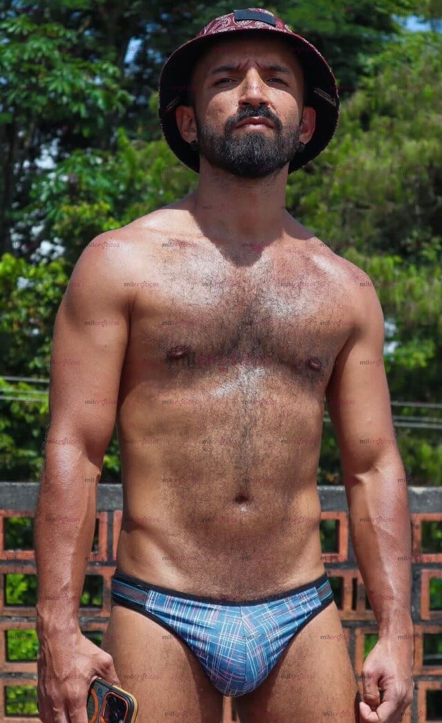 FOTOS DE 23CM VERSÁTIL PELUDO POR POCOS DÍAS DISPONIBLE