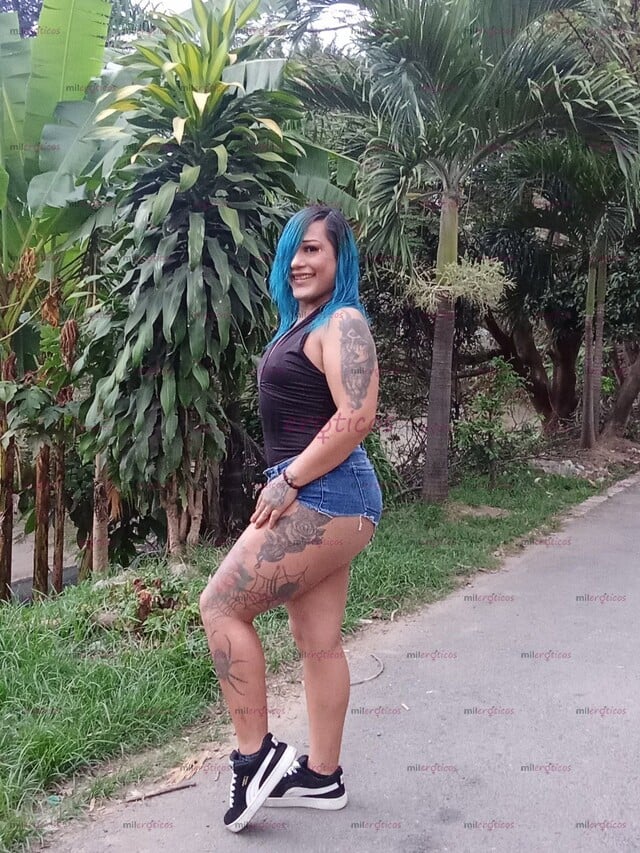 FOTOS DE VERSATIL ACTIVA O PASIVA CARIÑOSA Y ME GUSTA LA FIESTA LLUVIA BLANCA DORADA