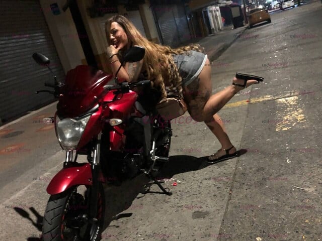 FOTOS DE VERSATIL ACTIVA O PASIVA CARIÑOSA Y ME GUSTA LA FIESTA LLUVIA BLANCA DORADA