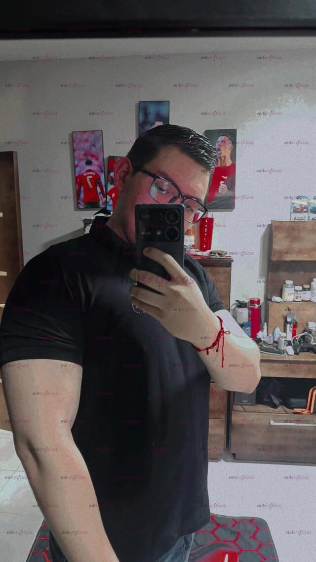 FOTOS DE JOVEN INTERESADO EN BUSCAR MUJERES QUE OCUPEN COMPAÑIA, TE LA PASARÁS BIEN.