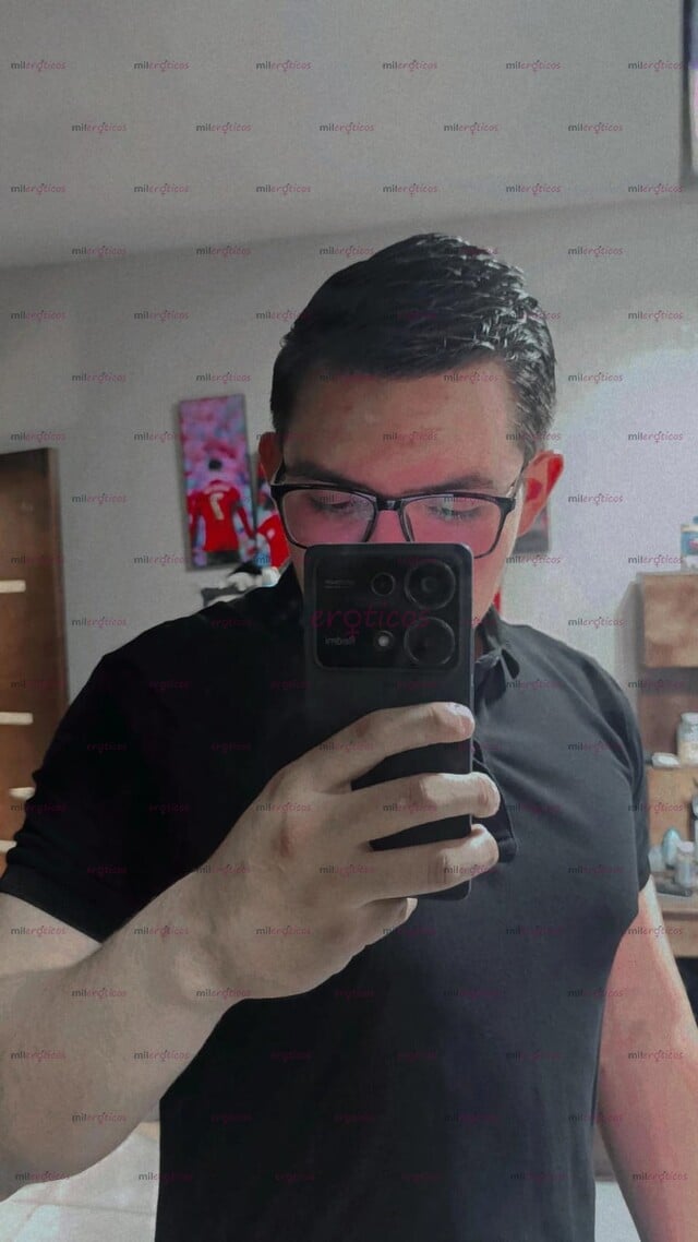 FOTOS DE JOVEN INTERESADO EN BUSCAR MUJERES QUE OCUPEN COMPAÑIA, TE LA PASARÁS BIEN.